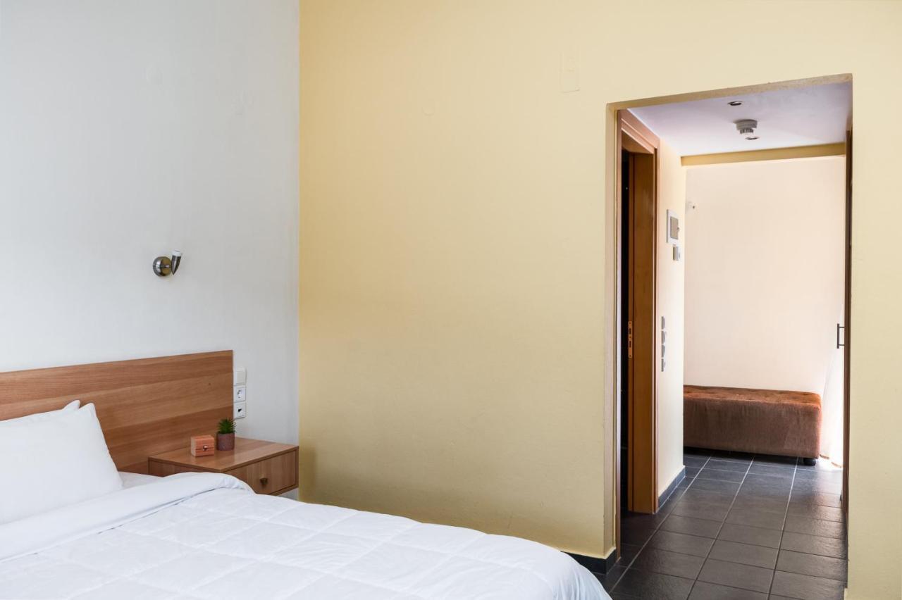 Gefiri Plakas Hotel, Tzoumerka Exterior photo